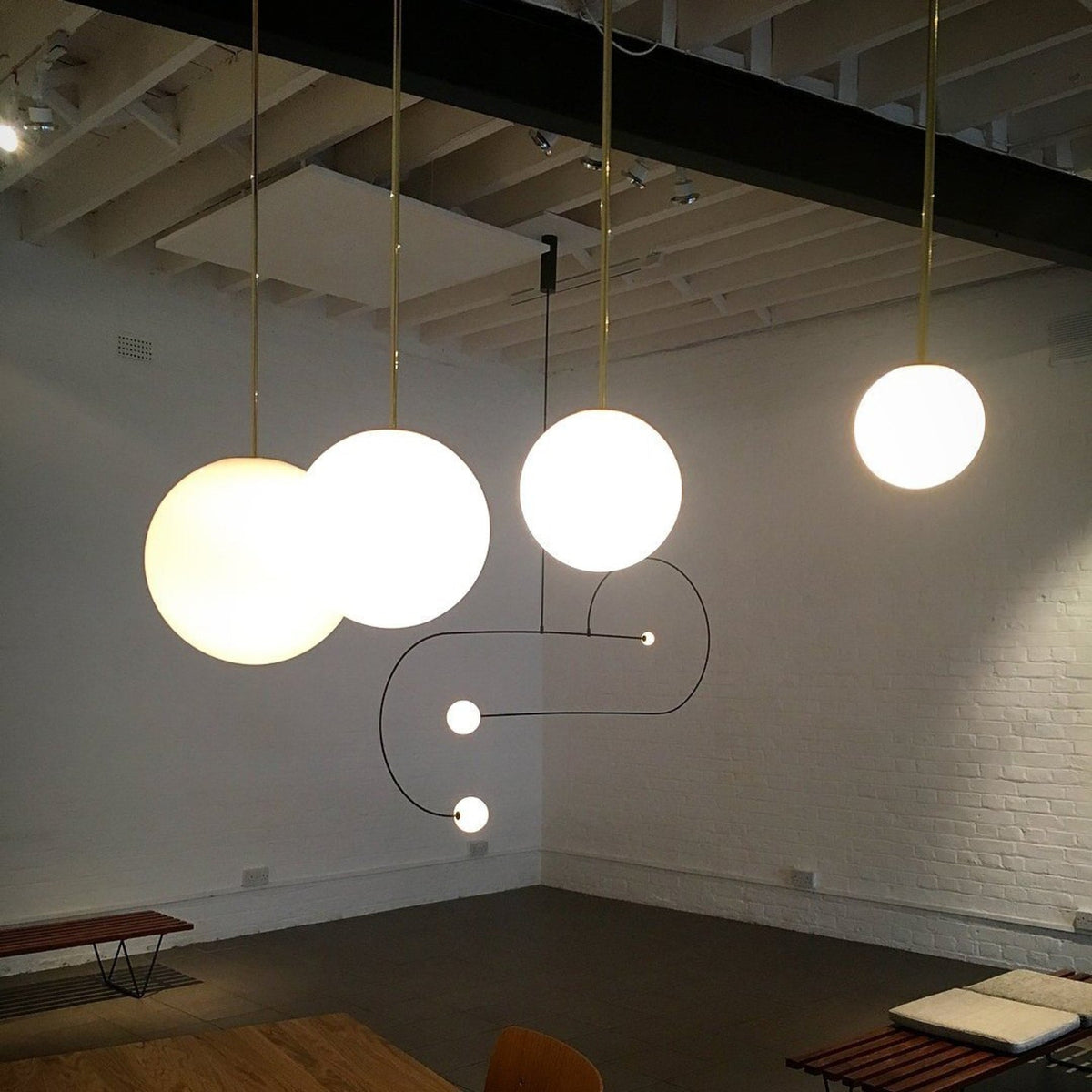 Modern Glossy Glass Pendant Light with Integrated LED | Selectable Light Tones for Kitchen or Dining Room